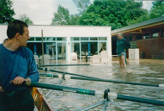 Hochwasser1999 biergarten2