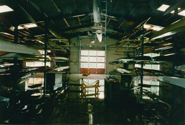 Hochwasser1999 bootshalle innen